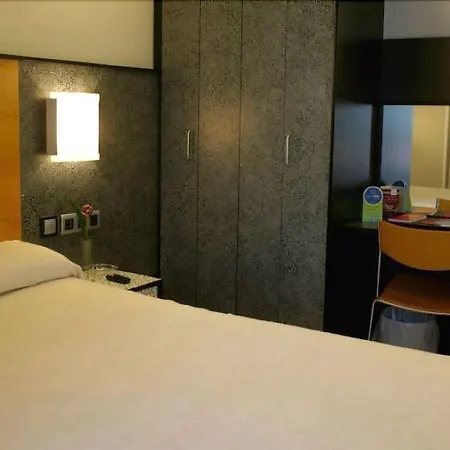 Faranda Pathos Gijon, Ascend Collection Hotel 3*