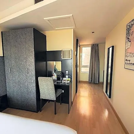 Faranda Pathos Gijon, Ascend Collection מלון 3*