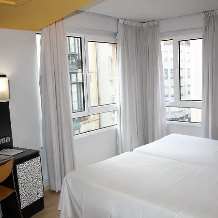 Faranda Pathos Gijon, Ascend Collection 3* Gijon