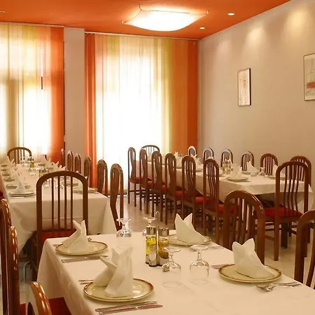 Hotel Faranda Express Pathos