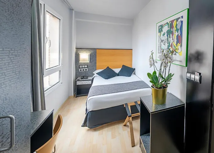 Faranda Express Pathos Hotel 3*